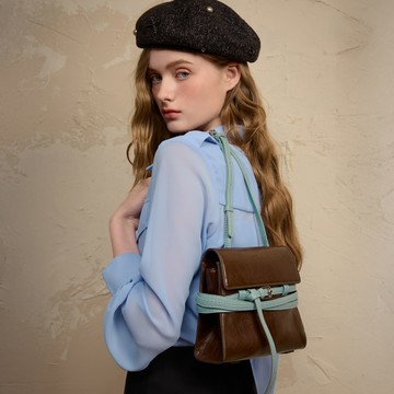 SO NICE 復古撞色皮帶釦手提包