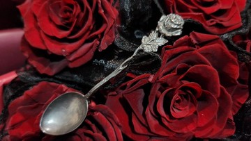 玫瑰純銀胸針(原為德國古董茶匙)/另售同款古董茶匙聖誕禮盒