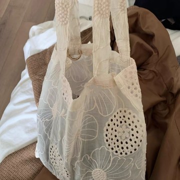 ✨臺灣出貨✨夏日法式手作文藝天絲重工鏤空刺繡單肩布包溫柔浪漫氣質女包