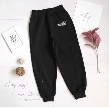 男大童 電繡方塊字母低調黑棉長褲 秋冬童裝 大童長褲 大童休閒褲 大童運動褲 大童褲子 秋冬棉褲