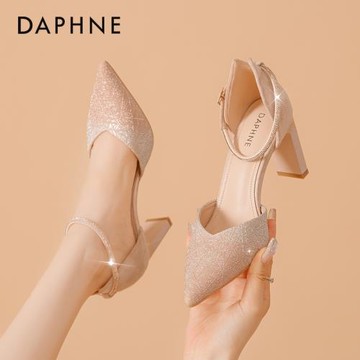 達芙妮單鞋女2024年爆款秋季一字扣帶中空時尚尖頭宴會粗跟高跟鞋