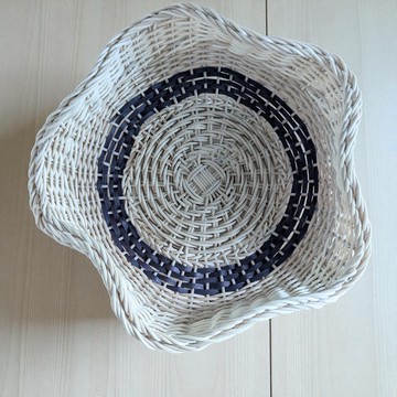 竹皮染黑的星形藤蔓托盤