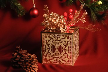 送禮首選【皇室蒔花-多功能方盒】派對│金色面紙盒