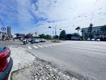 仁雄商圈臨仁雄路上大面寬鼎金交流道都內農地｜高雄市仁武區後港段
