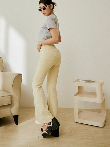 視覺細-5KG．鬚邊炒鹽牛仔喇叭顯瘦褲