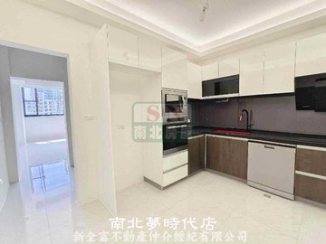 專★東區全新未住多套房車墅｜台南市東區自由路一段