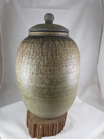 手拉胚重落灰流釉大茶倉