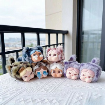 E哥❤現貨哭娃CRYBABY豹豹貓貓系列搪膠毛絨掛件鑰匙盲盒禮物玩具潮玩貓咪預售