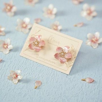 櫻花 • 粉紅 - 手工樹脂耳環飾品新年禮物