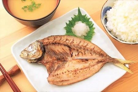 職人厳選干物セット (約7種) 干物 あじ 鯵 さば 鯖 丸干し みりん干し 開き 魚 海鮮 冷凍 詰め合わせ セット 大分県 佐伯市 