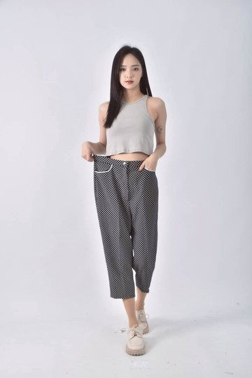 (M) s c高腰圓點黑色長褲