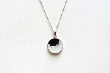 樹脂藝術 圓形墜飾・頹廢的圓舞曲