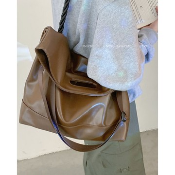 Bag House👜 【1587人收藏】秋季複古大容量腋下包女包2023新款軟麵簡約託特包時尚通懃斜挎包
