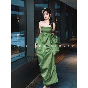 晨拍禮服新中式晨袍女新娘高級感高端小眾竹葉綠色抹胸旗袍連衣裙