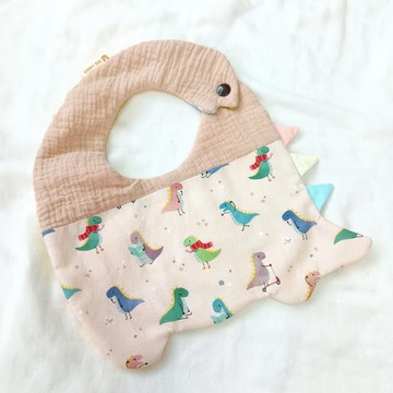 恐龍日常。恐龍造型圍兜 (可繡名字)