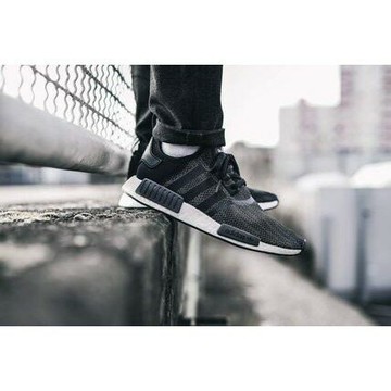 帝安諾 - 實體店面 Adidas NMD R1 Core Black/Carbon 愛迪達 男女 慢跑鞋 B79758