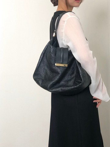 【日本直送 名牌中古包】GUCCI 古馳 GG 側背包 黑色 GUCCI 壓印皮革 Hobo 包 vintage f2bysj