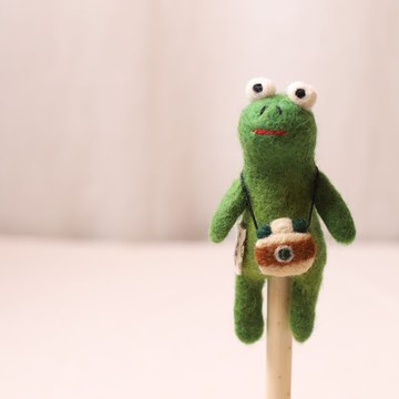 羊毛出在羊山上 羊毛氈 鑰匙圈 筆套 旅行青蛙 相機