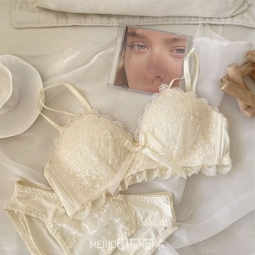 女內衣  2026新款刺繡蕾絲少女內衣無鋼圈胸罩舒適防下垂小胸聚攏性感文胸套裝r