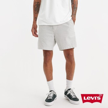 Levi s 男款 條紋風格卡其休閒短褲