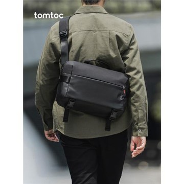 tomtoc斜挎包大容量郵差包胸包男包包適用于MacBook Pro14寸T21L1