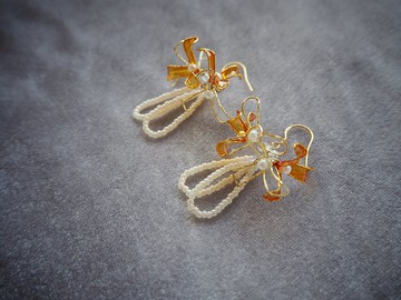 小清新 橘 小花垂墜式樹脂耳環