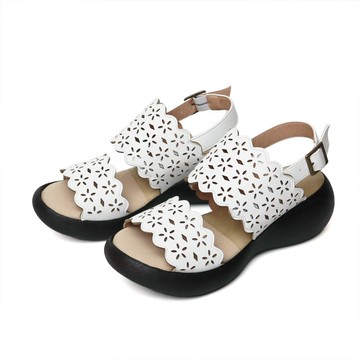 【AmiAmi】花形鏤空帶設計涼鞋 MK72439