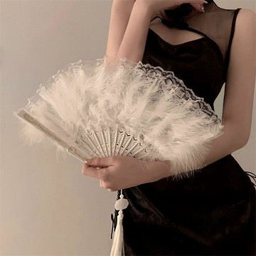 9217 人標記喜愛🖇️古風羽毛扇旗袍女走秀摺扇漢服新年黑色蕾絲扇子舞蹈扇復古中式風IZEC