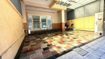 鳳頂 / 桂林商圈∣近88雙併車庫大透天店墅｜高雄市鳳山區田中央路