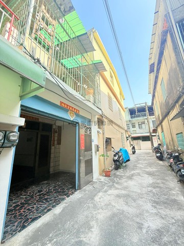 楠梓右昌台積電生活圈｜大露臺｜五房透天稀有釋出中｜高雄市楠梓區右昌街