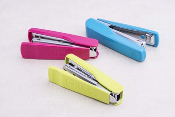 MAX 新型 釘書機 訂書機 HD-10N