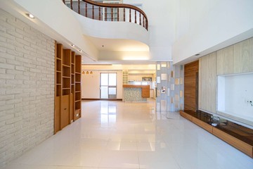 美術館&愛河旁#夢幻景觀五房三衛樓中樓｜高雄市三民區同盟三路