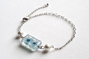 樹脂藝術 ． 封花與棉珠手鍊．淺藍色