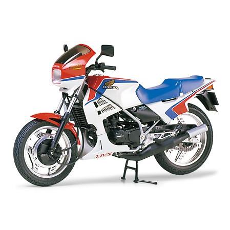 打倒RZ250！バイクブームで異彩を放ったMVX 250F」 | プラモの時間