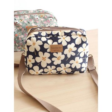 優質韓國防水牛津布花朵雙拉鏈厚度斜挎包實用休閑拉鏈斜背包