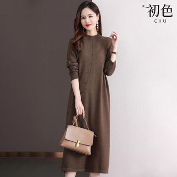 初色 復古純色寬鬆圓領長袖排釦裝飾針織毛衣連衣裙連身洋裝長洋裝-共4色-15558(F可選)
