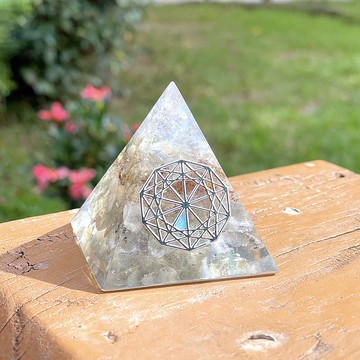 【蛋白石+超級七+灰月亮石】奧根能量塔Orgonite (6cm/5cm/4cm)