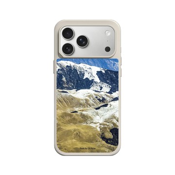 iPhone 17 Pro Max SolidX 貝殼灰 - Chi Po-Lin 齊柏林《看見台灣》系列 - 能高安東軍草原