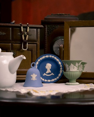 英國Wedgwood品牌古董 浮雕玉石陶瓷 鈴鐺擺件與希臘諸神酒杯器皿