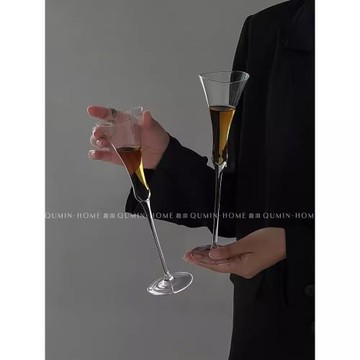 輕奢風香檳杯高腳杯子家用細花知高腳杯雞尾酒紅酒杯創意玻璃水杯