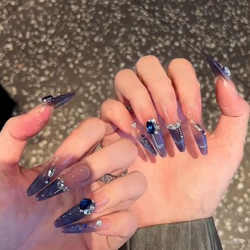 💥新年戰甲❤️【8995人收藏】新年手工星空之城高級藍色漸變貓眼穿戴甲秋冬氛圍純手工氛圍感美手工穿戴甲 2MZM