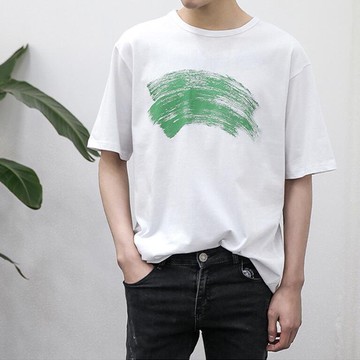 FINDSENSE 時尚潮流 男 日系 休閒 寬鬆 喷漆印花 短袖T恤 特色T恤