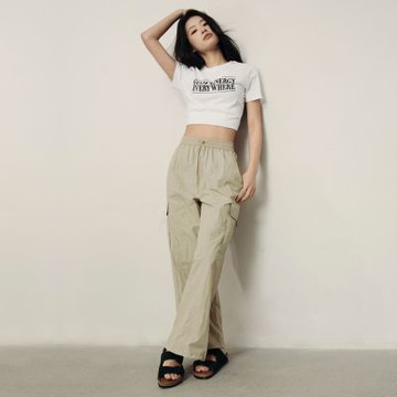 GIORDANO 韓國同款 女裝工裝風口袋可束腳鬆緊腰休閒褲【多色任選】