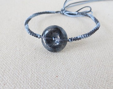 本命年【歲歲平安】冰烏雞翡翠絲光編織手鍊*SS33*招財、保平安