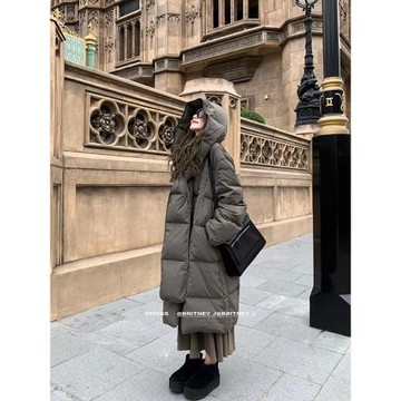 獨特超好看羽絨服女設計感小眾今年流行加厚白鴨絨連帽外套高級感