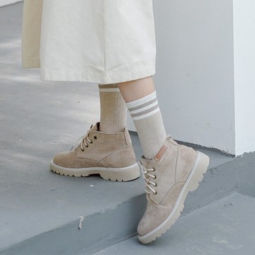 茉語家秋季新款馬丁靴女鞋英倫風網紅帥氣簡約瘦瘦百搭短靴子1入