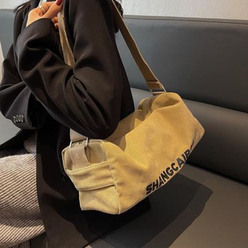 帆布包女斜挎高級感健身包女休閑運動大容量時尚流行單肩吐司包爆