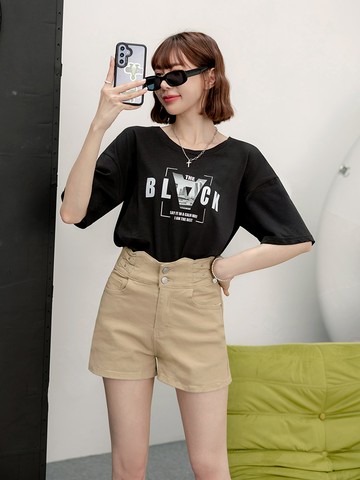 純色高腰收腹排釦腰頭造型反摺短褲