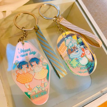 Chiya 祝福語幻彩匙扣掛飾 共兩款