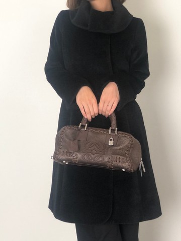 【 日本直送 名牌中古包 】LOEWE 羅威 側背包 棕色 Anagram 皮革 波士頓包 vintage 舊款 rd4izx